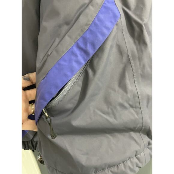 The North Face Hyvent Rain Hiking Jacket Womens Small Gray Purple Waterproof - Picture 4 of 10